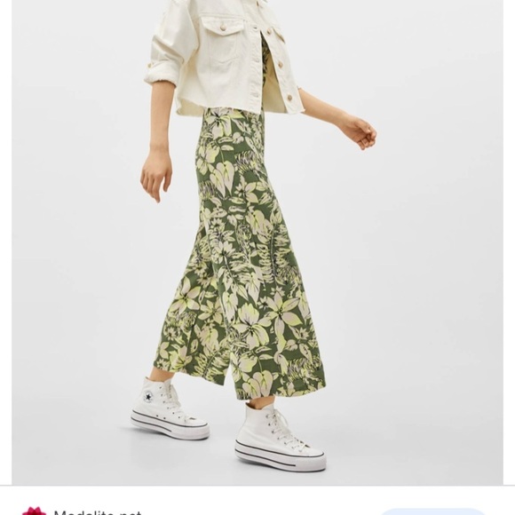 NWT! Bershka small tropical tiger print jumpsuit - Picture 5 of 12